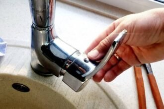 How to repair a mobile home kitchen faucet