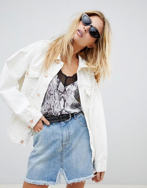 10 Best Ways For How to Style a White Denim Jacket